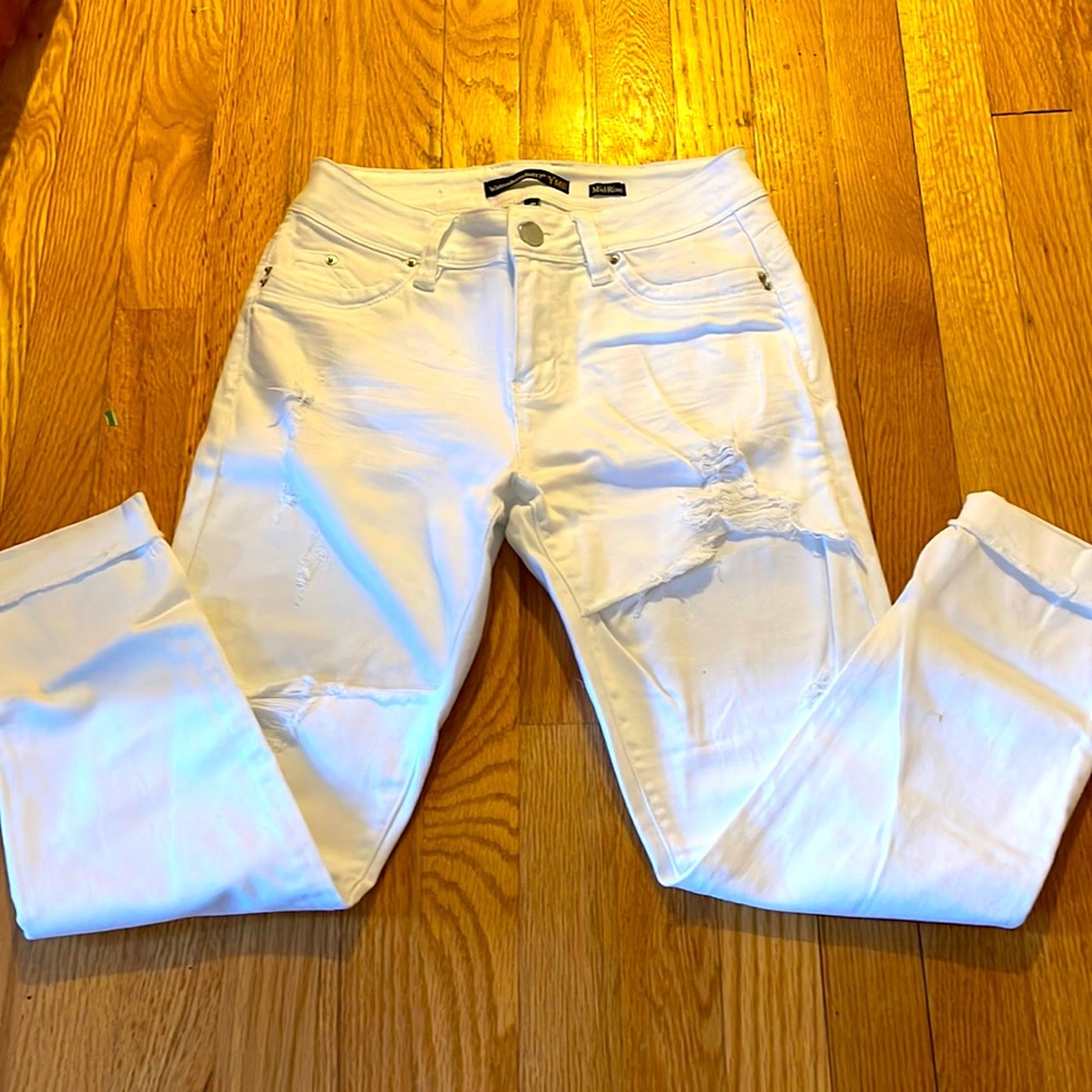 Mid Rise White pants. Size 3.